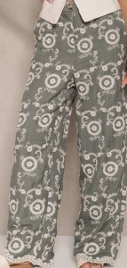 Ciemnozielone Spodnie o Szerokim Kroju High Waist Ozdobione Haftem Issedi